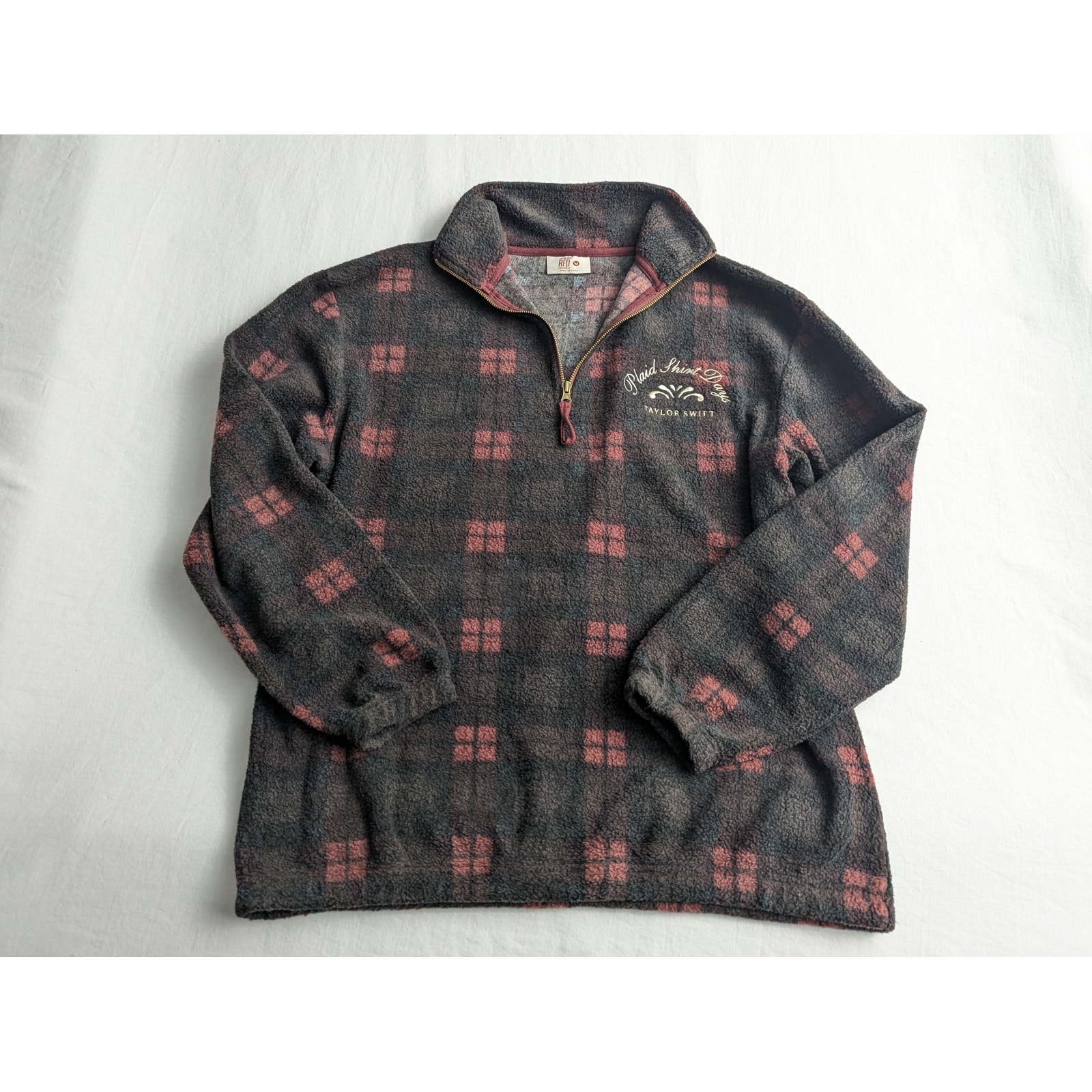 Taylor Swift Size M Fleece Plaid Shirt Days Jacket Quarter Zip Red Tv Sweater